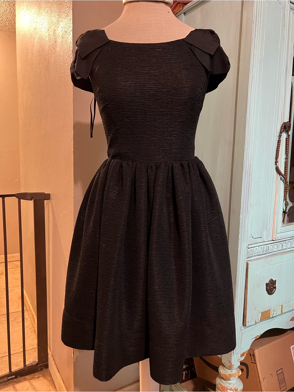 Phoebe Couture Black Elegant Cute Party Fit Flair Dress Dress Bow Sleeves Size 0